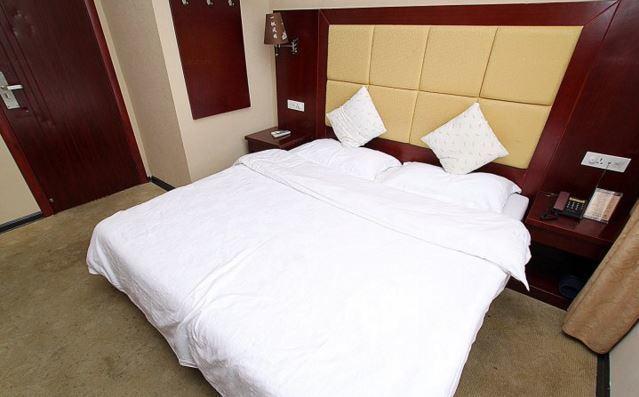 Guilin Jinxiu Xiaoxiang Business Hotel Lingchuan  Værelse billede